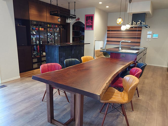 バーカウンターと一枚板 長崎県　LC300様の事例