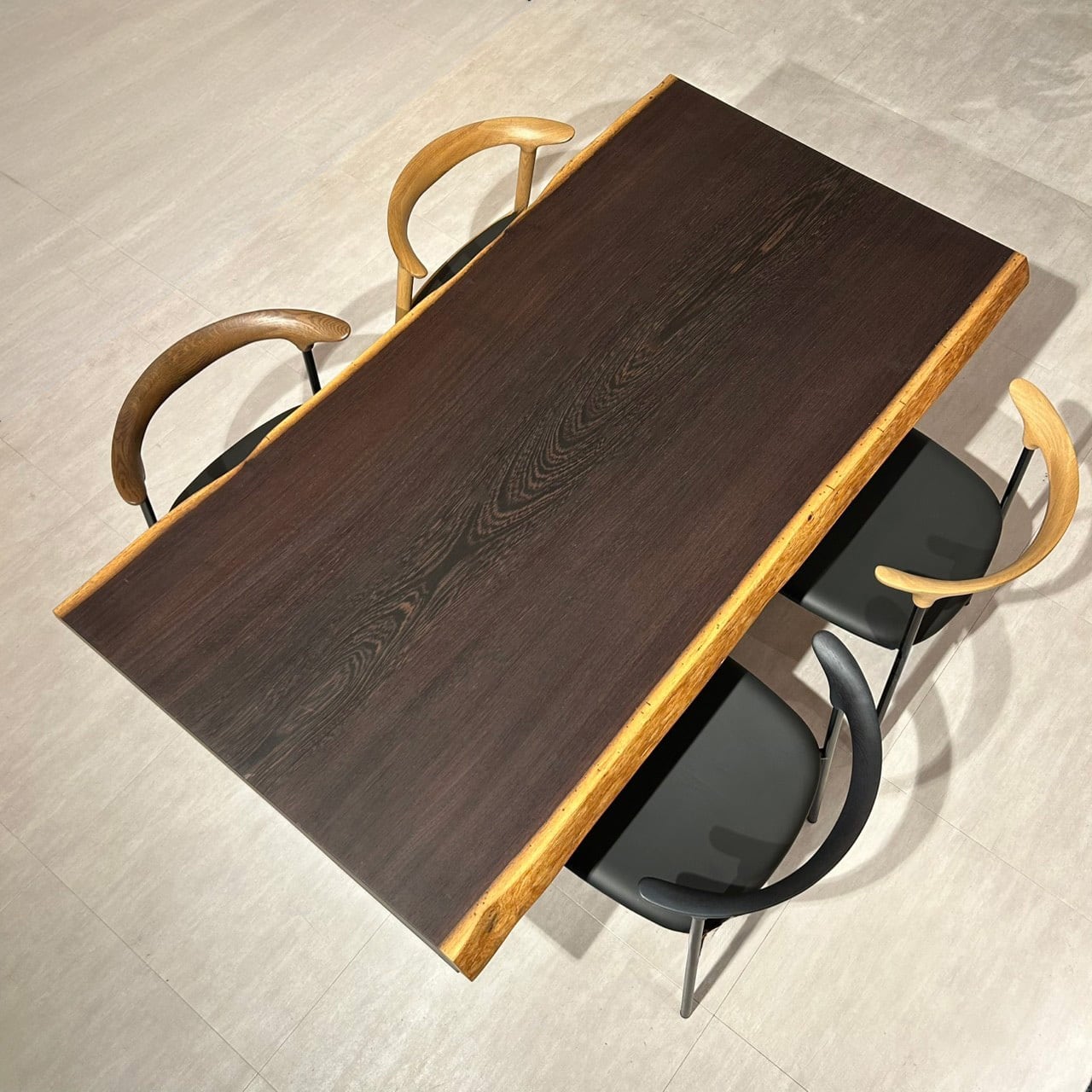 横浜店 ウェンジ 幅160×奥行80-82.5×厚み5.6cm
